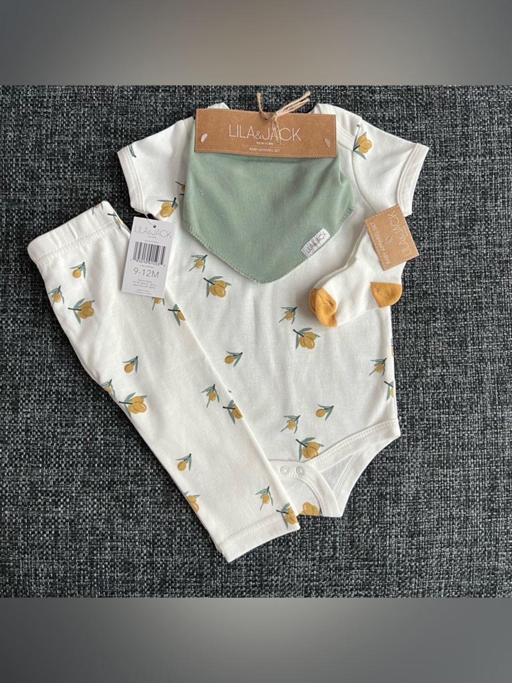NWT Lila & Jack Girls 4 Piece Outfit Size 9-12 Months